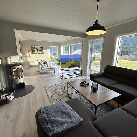 Villa Isfjorden